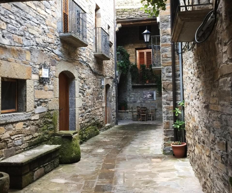 Casa Encuentra, En El Pirineo Al Lado De Ainsa Guest House El Pueyo de Araguas Luaran gambar